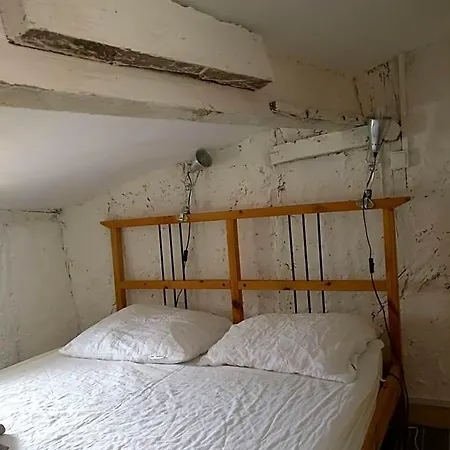 T1 Bis Mansarde, Clim, 3eme Etage Sans Ascenseur Apartman Condom